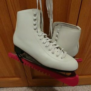 Women's ice skates
